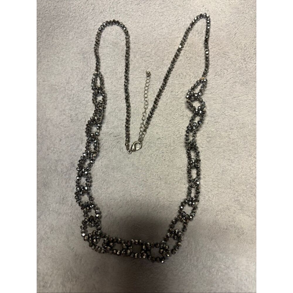 Vintage Small glass bead dark silver necklace - Picture 6 of 8
